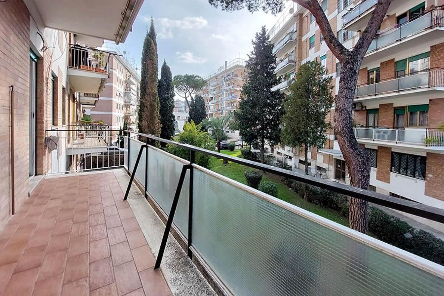 Отель La Casa Di Flavia Рим Экстерьер фото