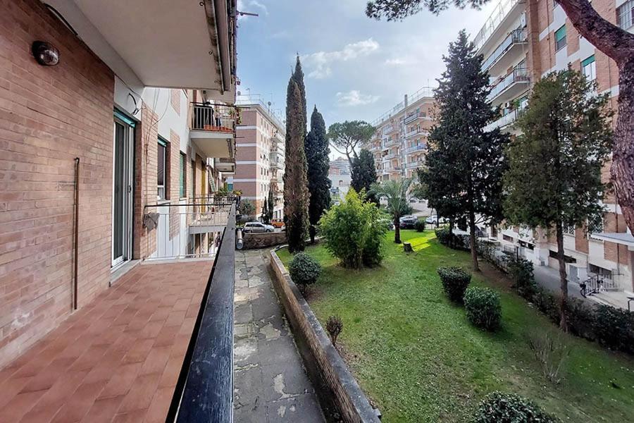 Отель La Casa Di Flavia Рим Экстерьер фото