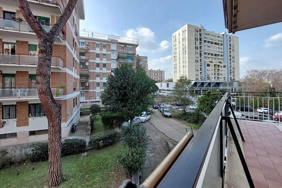 Отель La Casa Di Flavia Рим Экстерьер фото
