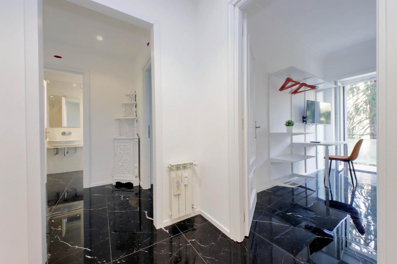 Отель La Casa Di Flavia Рим Экстерьер фото